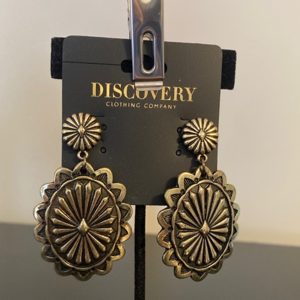 Discovery Gold Ornate Earrings